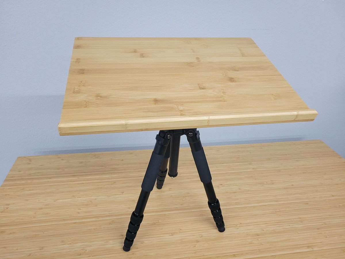 Tripod Desk — Intension Design